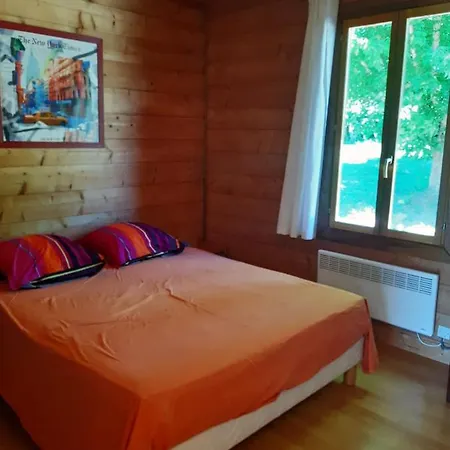 La Voie De L'hirondelle Chalet Saint-Leon-sur-Vezere