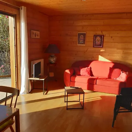 La Voie De L'hirondelle Chalet Saint-Leon-sur-Vezere