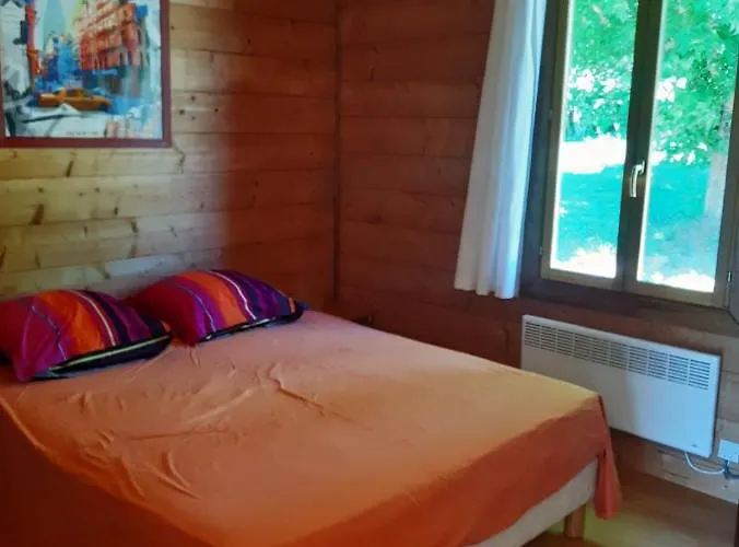 La Voie De L'hirondelle Chalet Saint-Leon-sur-Vezere